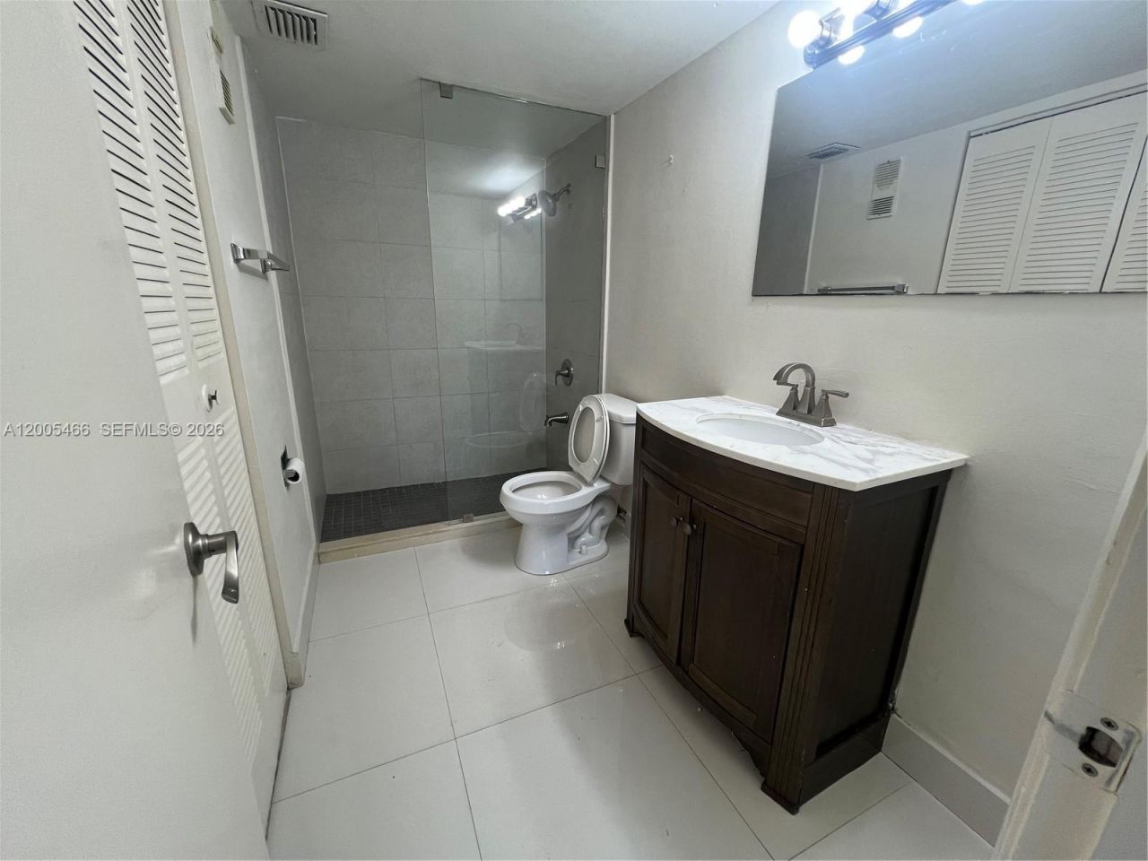 5731 NW 37th St , Unit 218, Virginia Gardens, FL 33166 Photo