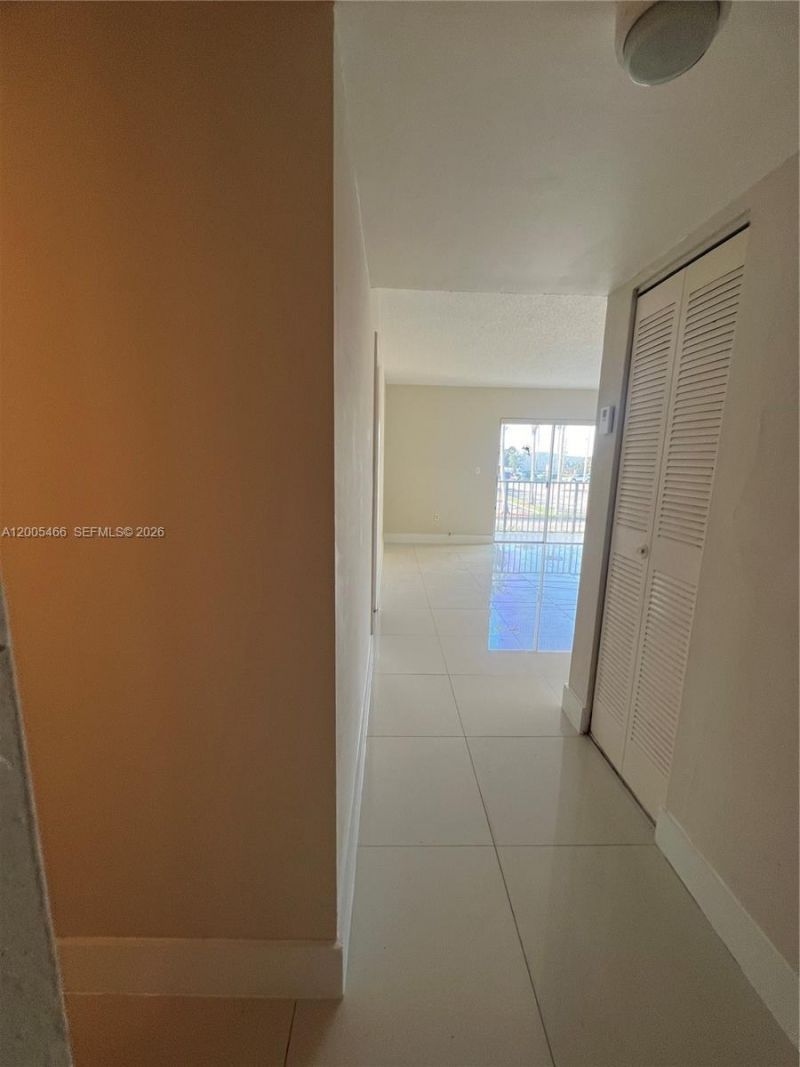 5731 NW 37th St , Unit 218, Virginia Gardens, FL 33166 Photo