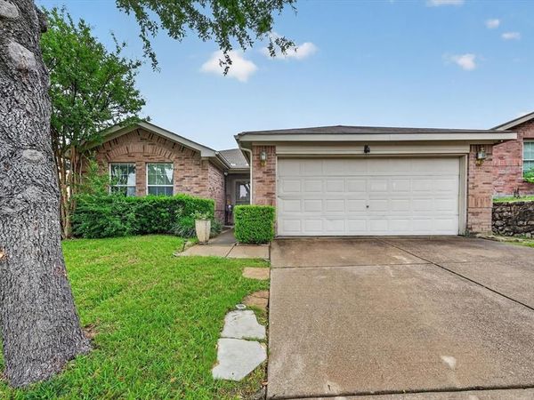1634 Sax Leigh Drive, Dallas, TX 75241