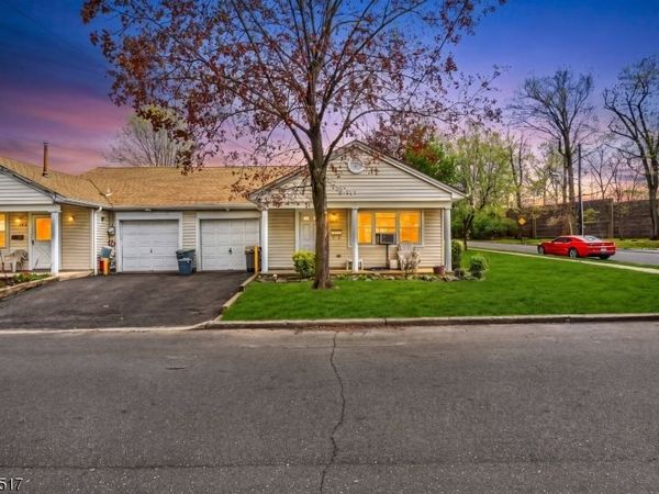 101 Oswald Pl, Union, NJ 07088