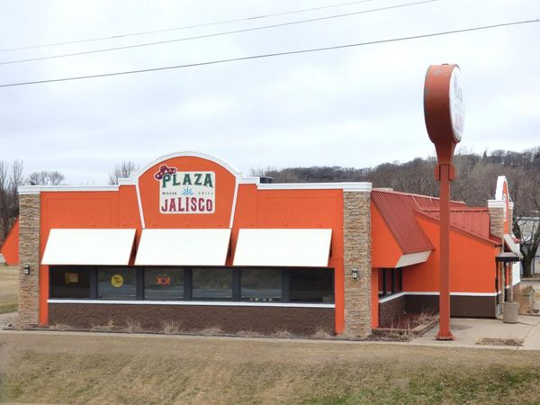 1123 Range Street , North Mankato, MN 56003