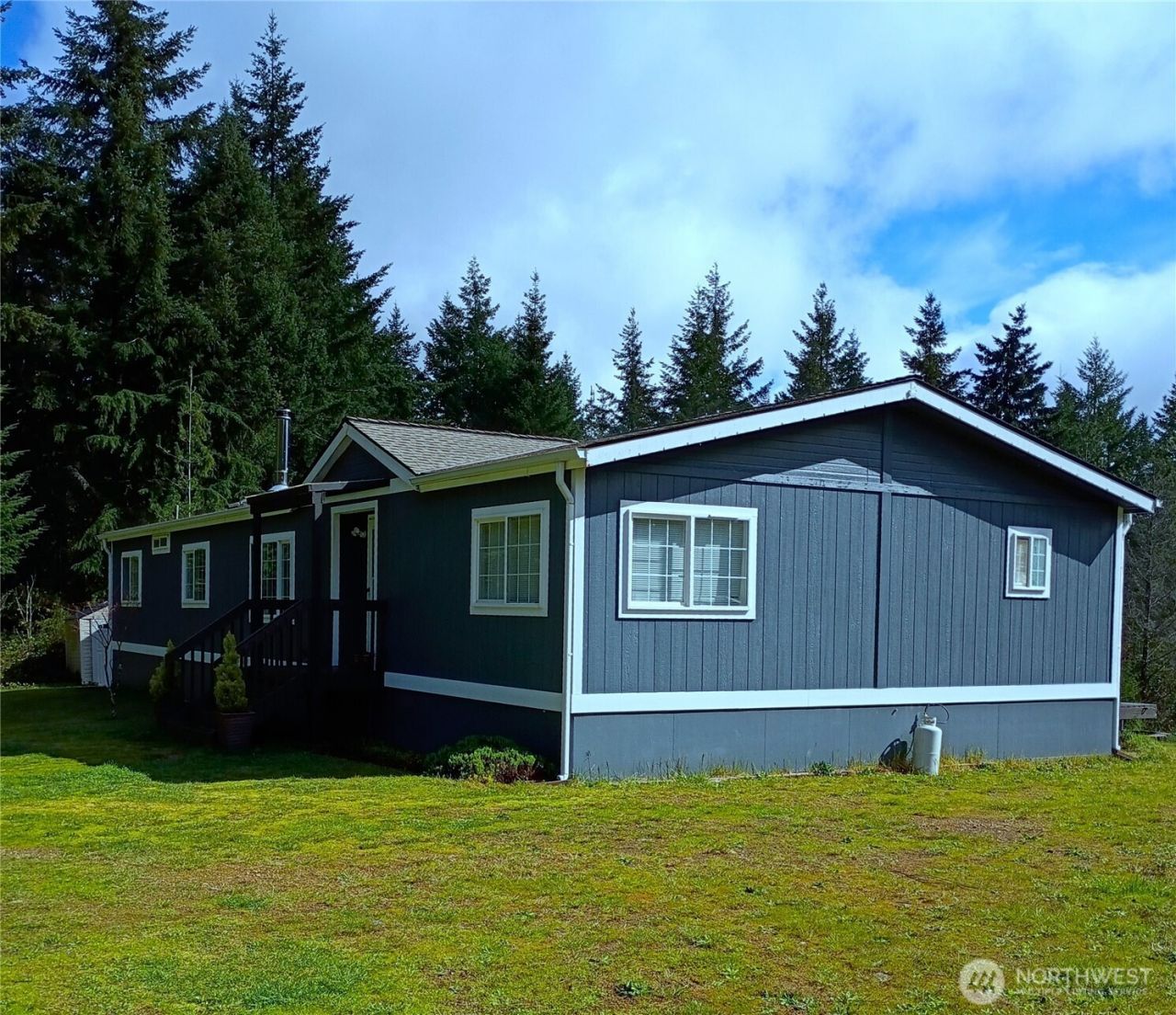 2250 Lost Creek Ln NW Nw, Bremerton, WA 98312