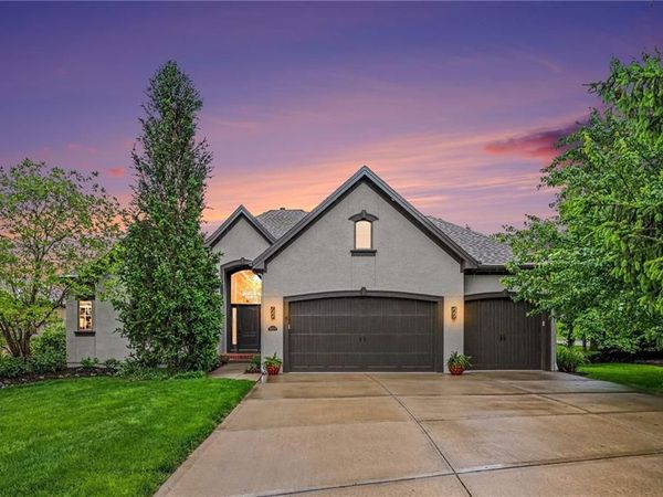10515 N Michigan Avenue, Kansas City, MO 64155