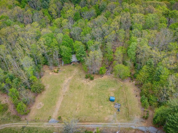 163 Fire Station Road, Elizabethton, TN 37643