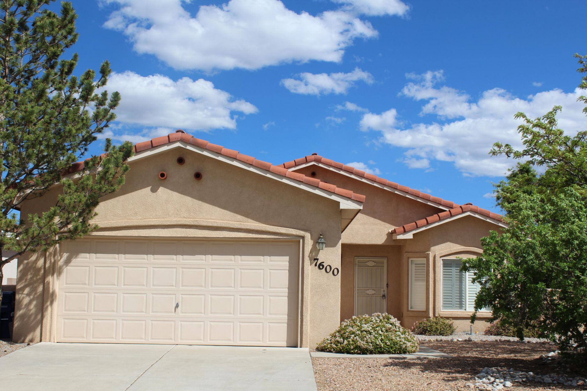 7600 Calle Comodo Ne, Albuquerque, NM 87113 Main Photo