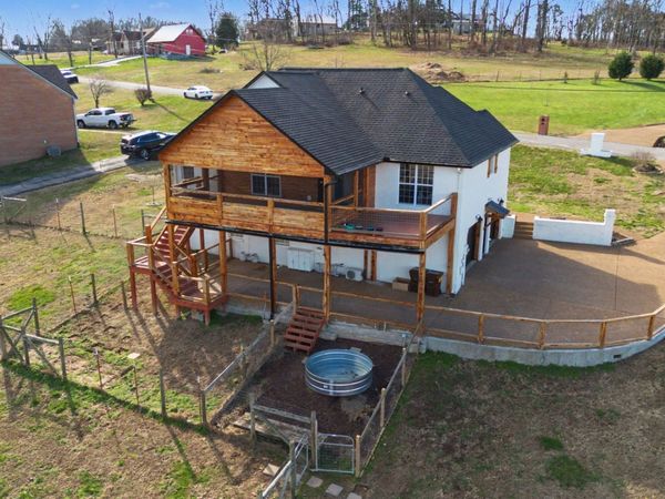 1836 Grace Dr , Columbia, TN 38401