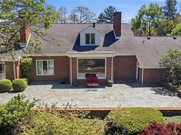 446 Lookout Ridge, Oakwood, OH 45419