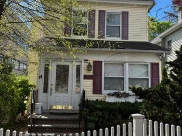 40 South Bayles Avenue, Unit Upper, Port Washington, NY 11050