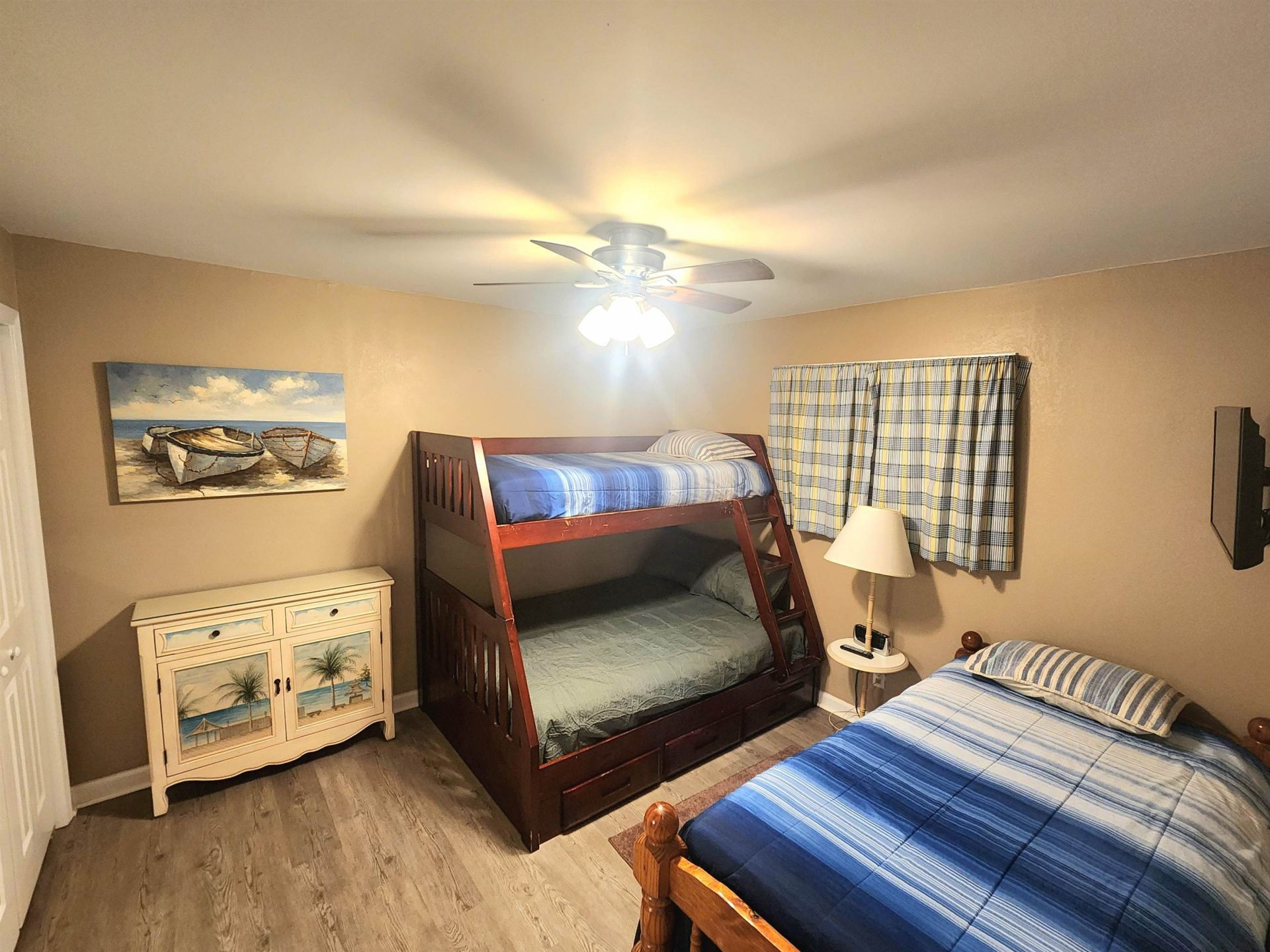 5905 S Kings Hwy.  Photo 11