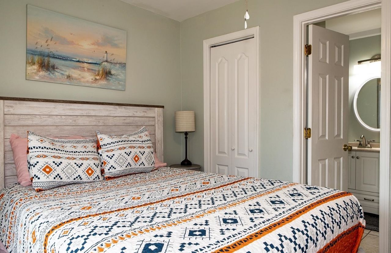 5905 S Kings Hwy.  Photo 13