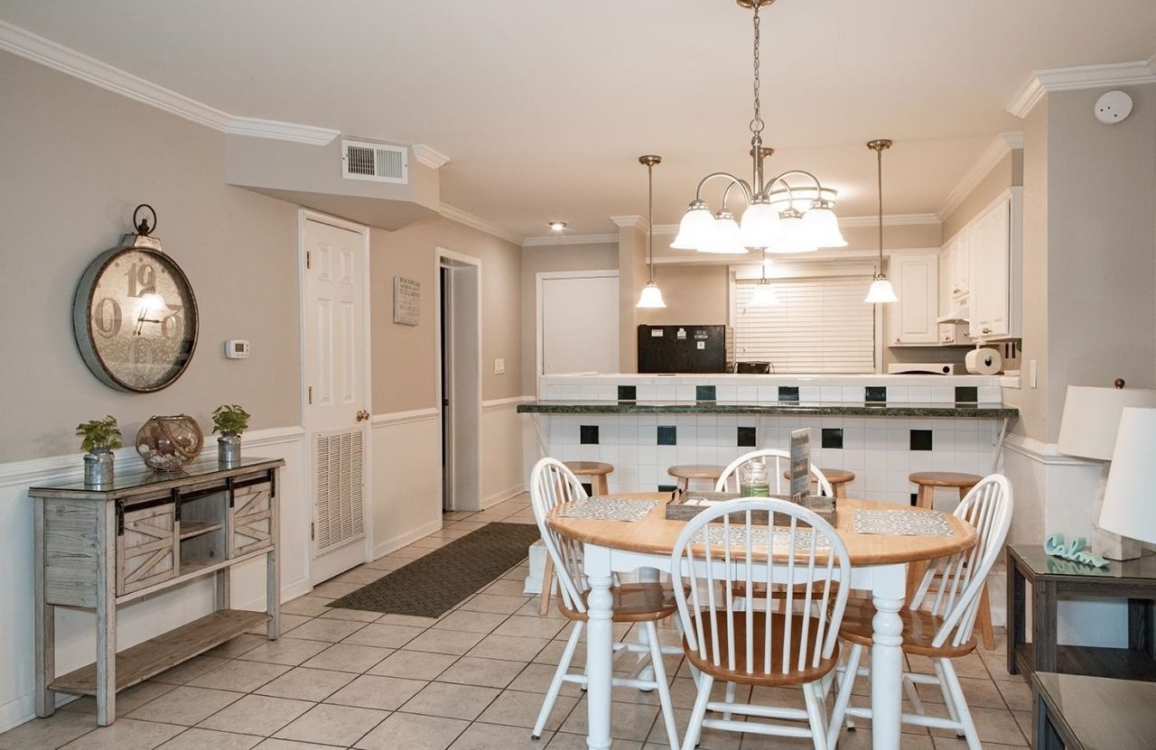 5905 S Kings Hwy.  Photo 4