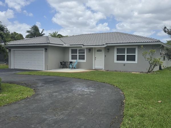 288 NW 89th Avenue, Coral Springs, FL 33071