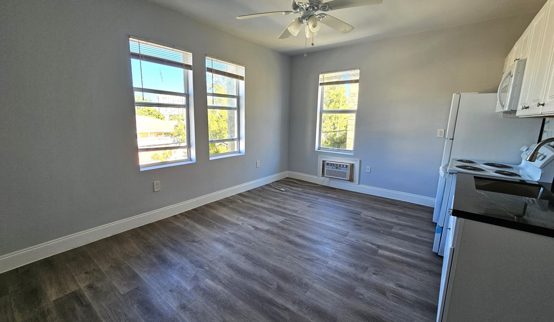 1142 SW 4th Street, Unit 15, Miami, FL 33130 Photo