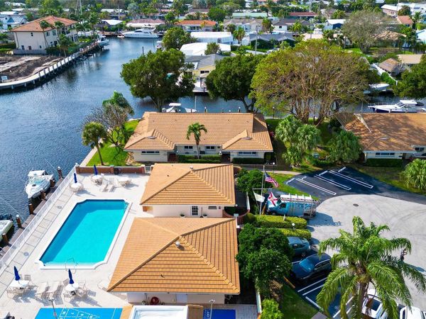 1340 NE 28th Avenue, Unit 242, Pompano Beach, FL 33062