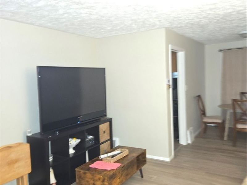 21711 S Lake Shore Boulevard, Euclid, OH 44123 Photo 3