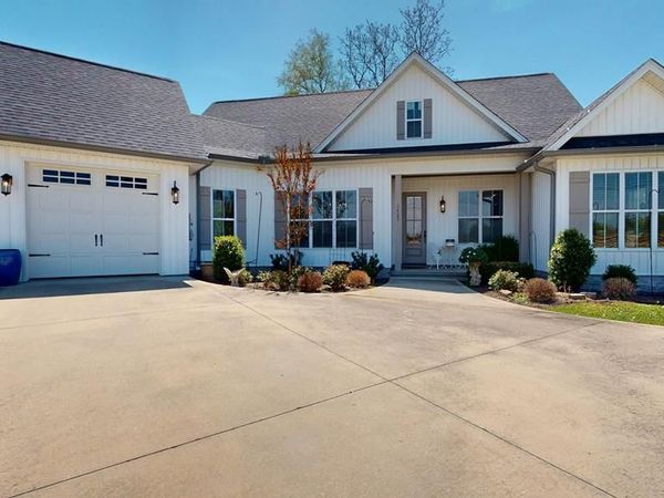 1425 10th St, Cookeville, TN