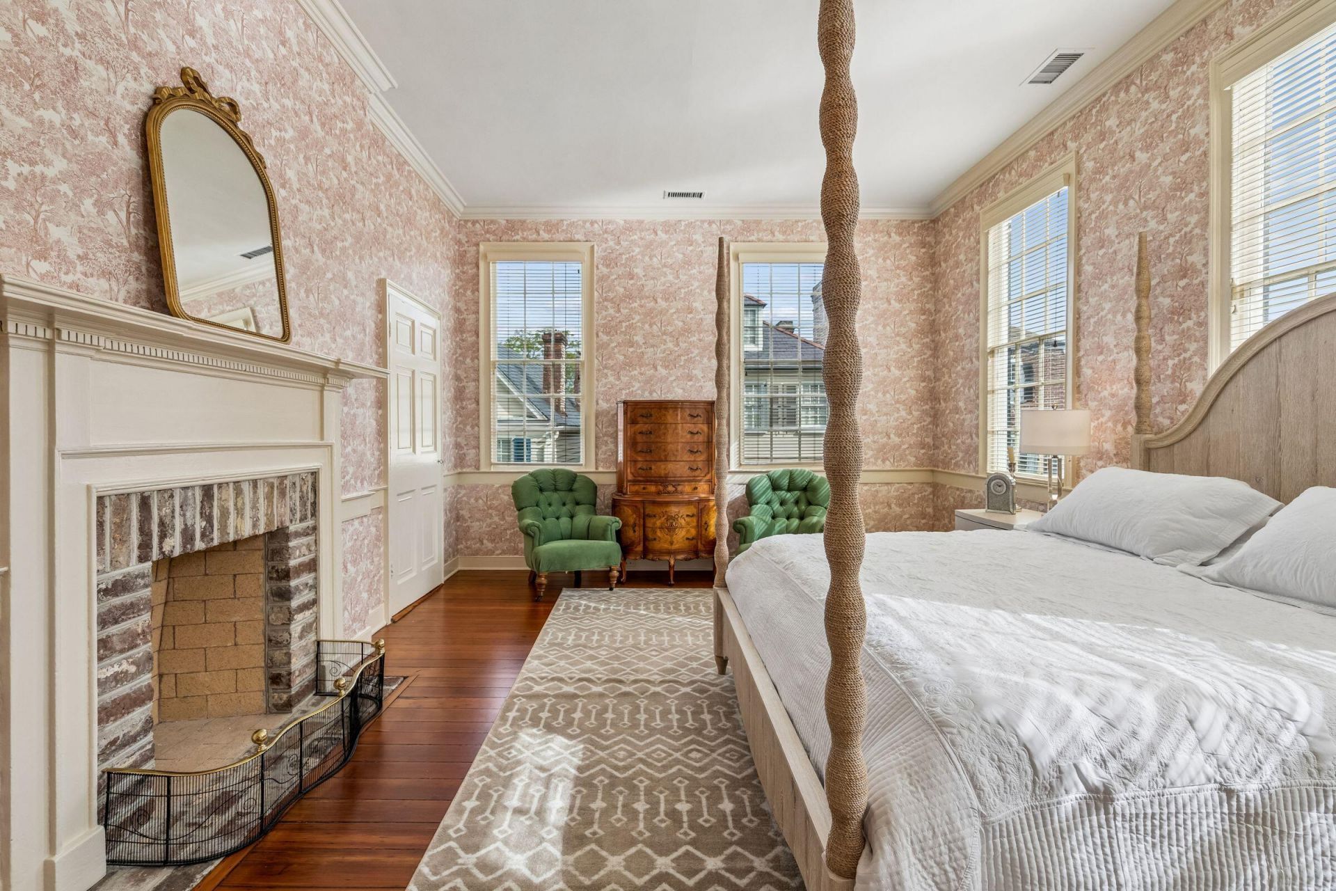 75 Tradd Street Photo 35