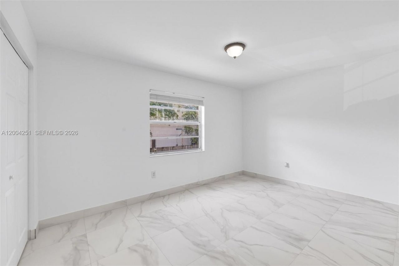140 NW 14th Ave, Unit 9, Miami, FL 33125 Photo