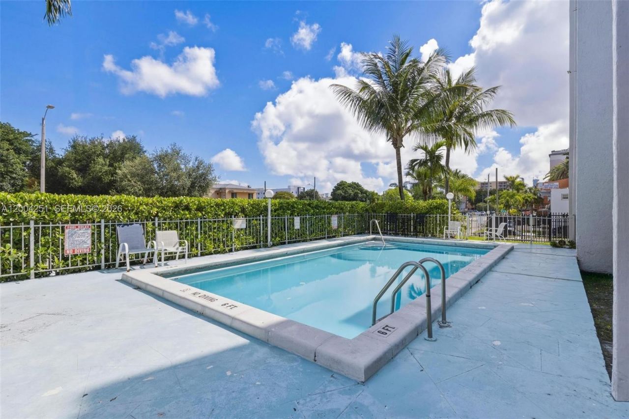 140 NW 14th Ave, Unit 9, Miami, FL 33125 Photo