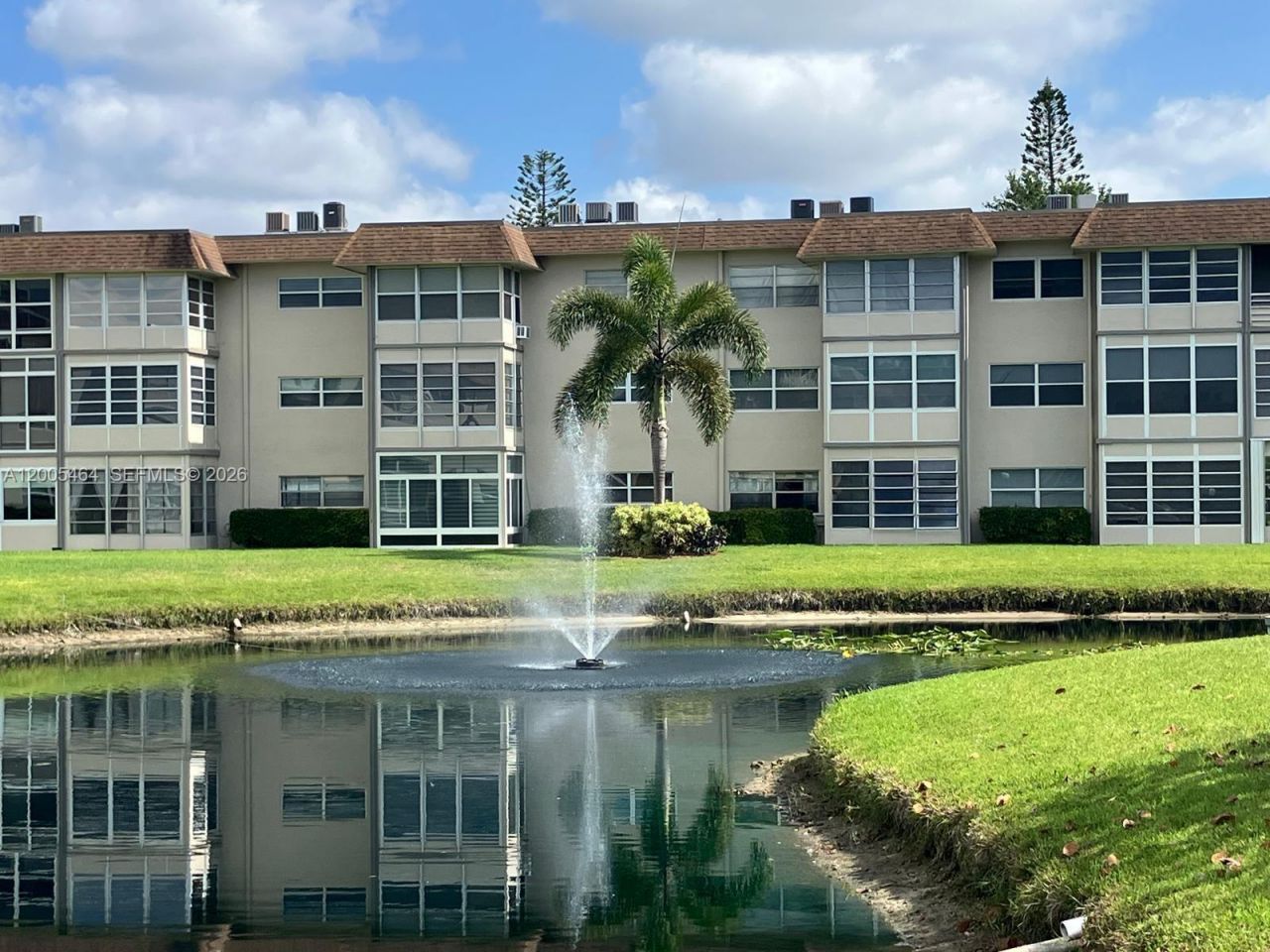 4800 NW 35th St , Unit 607, Lauderdale Lakes, FL 33319 Photo