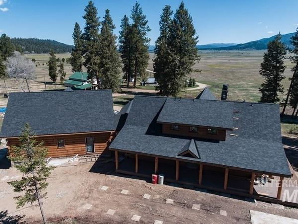 31/33 Bacon Creek Rd, Cascade, ID 83611