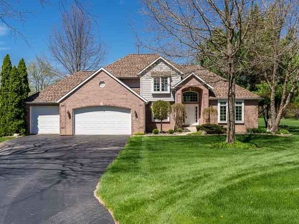 2302 CAIRNWELL Drive, BELVIDERE, IL 61008