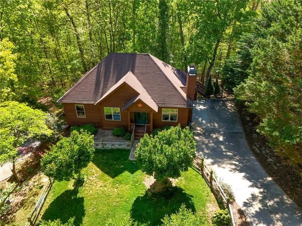 244 Discover Way , Cleveland, GA 30528