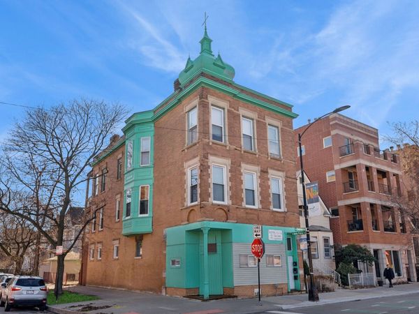 4057 N Damen Avenue , Unit 2, Chicago, IL 60618