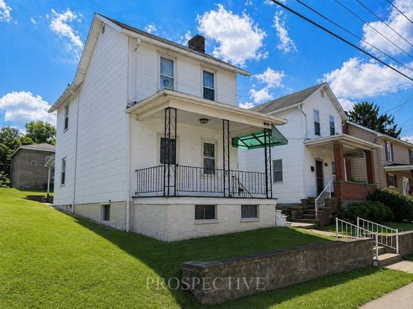 31 Walnut Ave, Dunbar, PA 15431