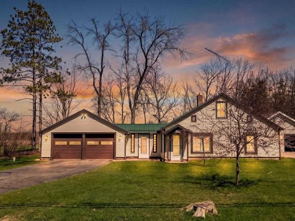 472 North Street, Green Lake, WI 54941