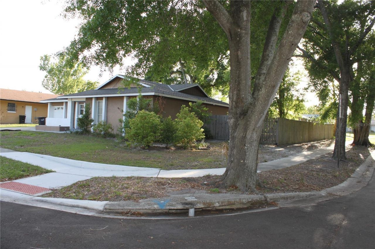 812 Gullberry Lane , Altamonte Springs, FL 32714 Photo