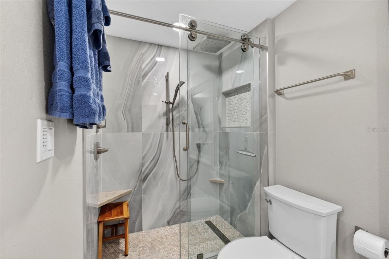 1080 W Peppertree Lane, Unit 305A, Sarasota, FL 34242 Photo