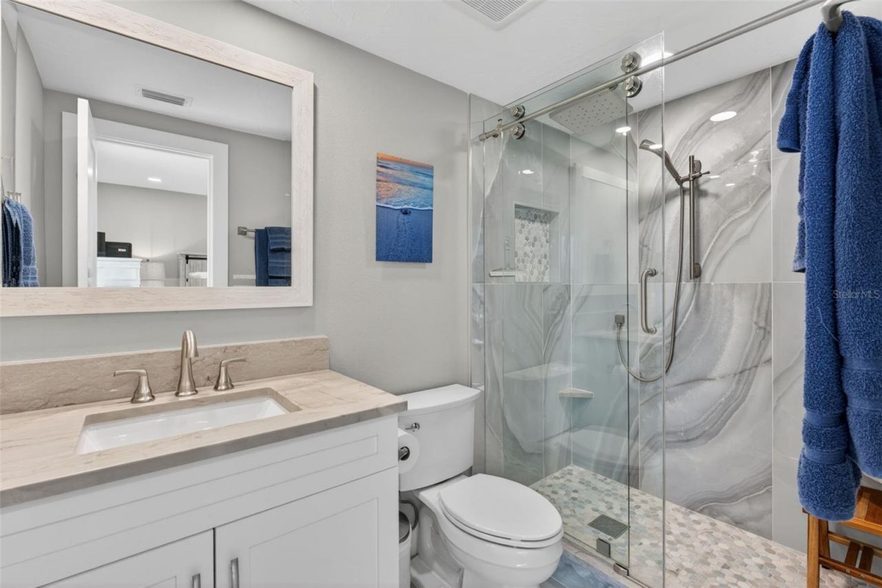 1080 W Peppertree Lane, Unit 305A, Sarasota, FL 34242 Photo