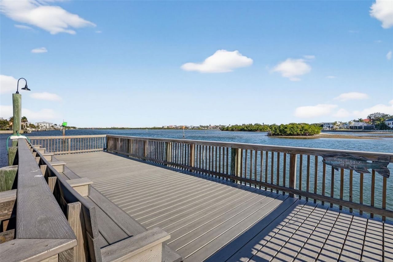 1080 W Peppertree Lane, Unit 305A, Sarasota, FL 34242 Photo