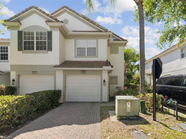 6906 HOCHAD DRIVE , ORLANDO, FL 32819