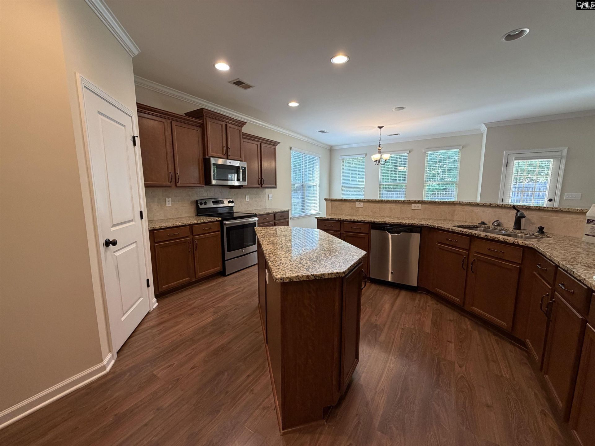 736 Kimsey Drive  Photo 12