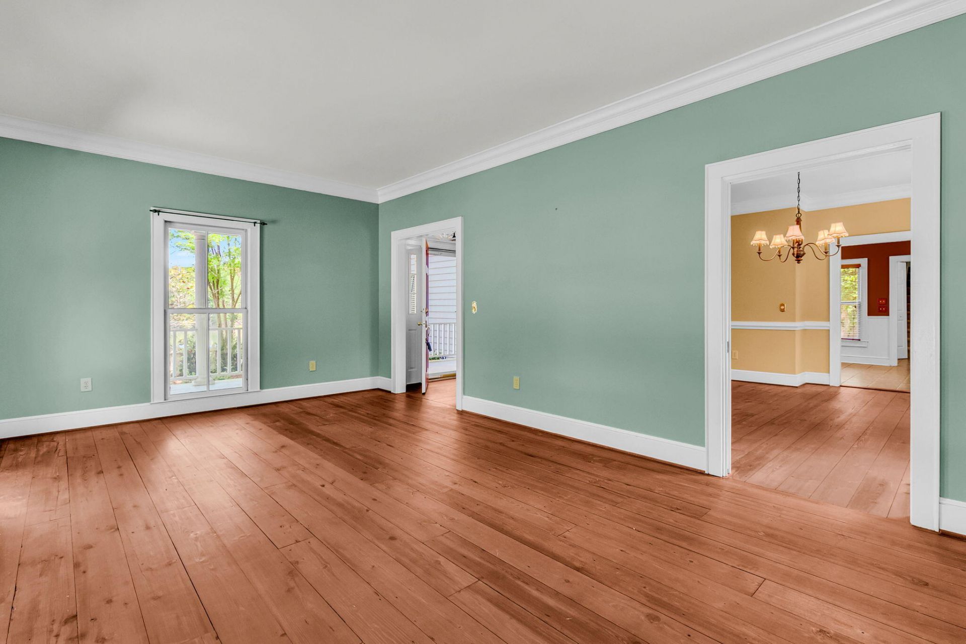 594 Heron Pointe Boulevard Photo 11