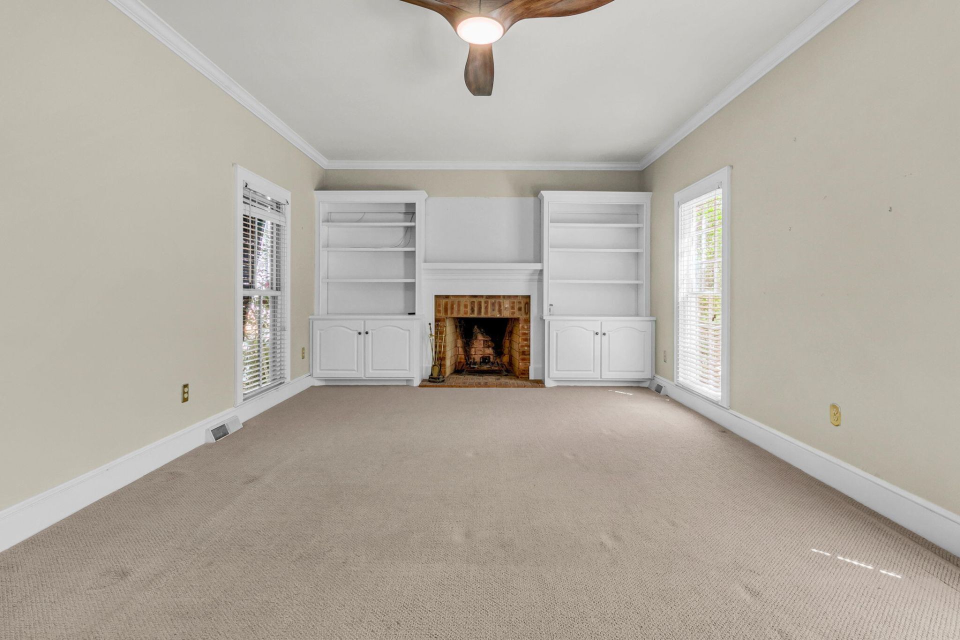 594 Heron Pointe Boulevard Photo 15