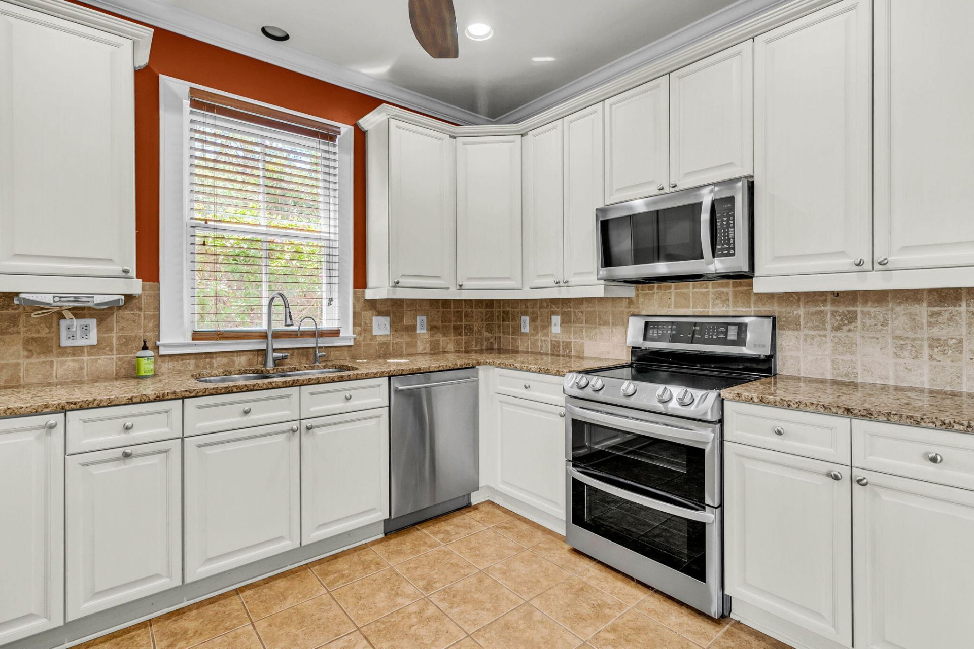 594 Heron Pointe Boulevard Photo 19