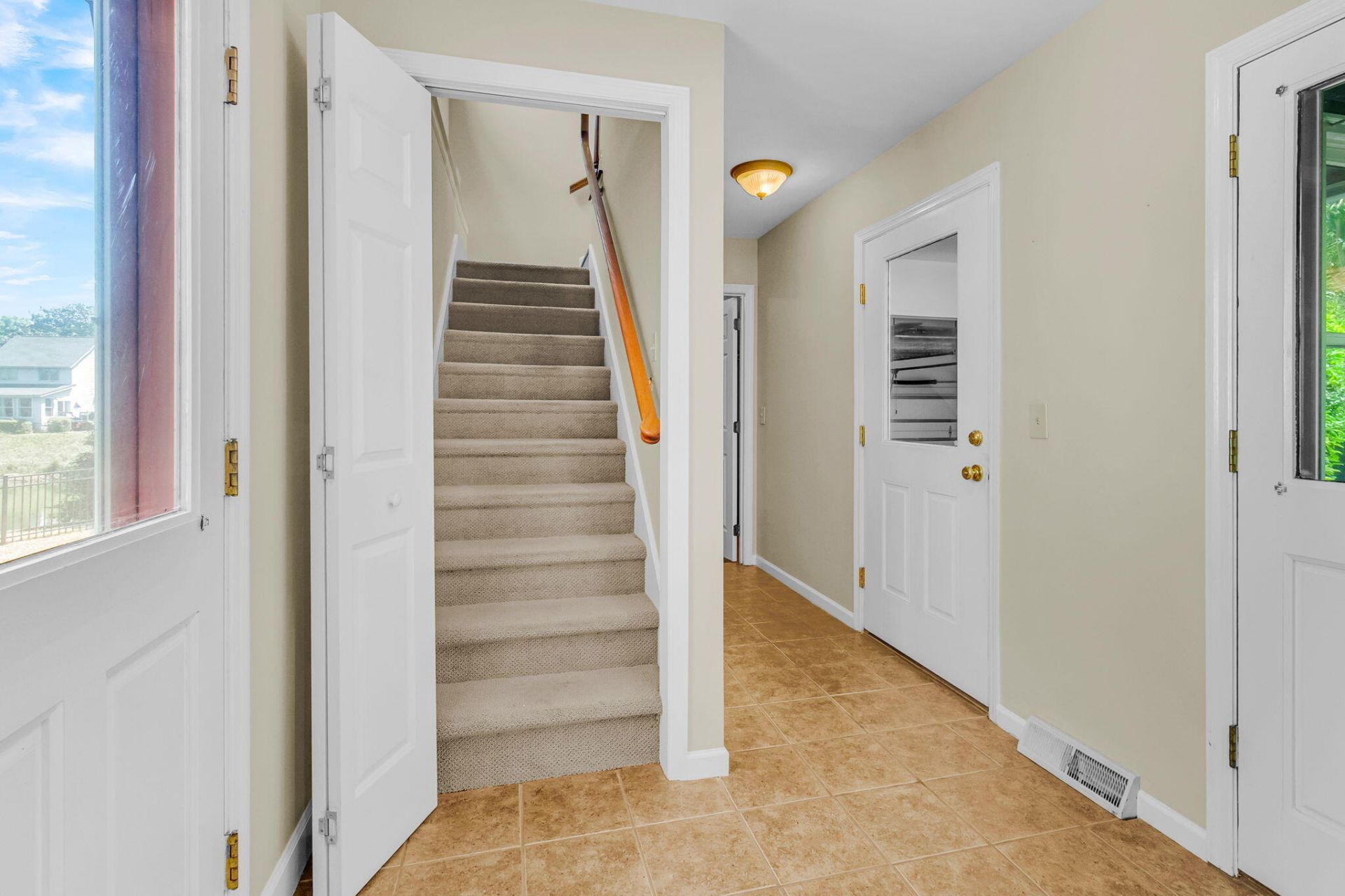 594 Heron Pointe Boulevard Photo 24