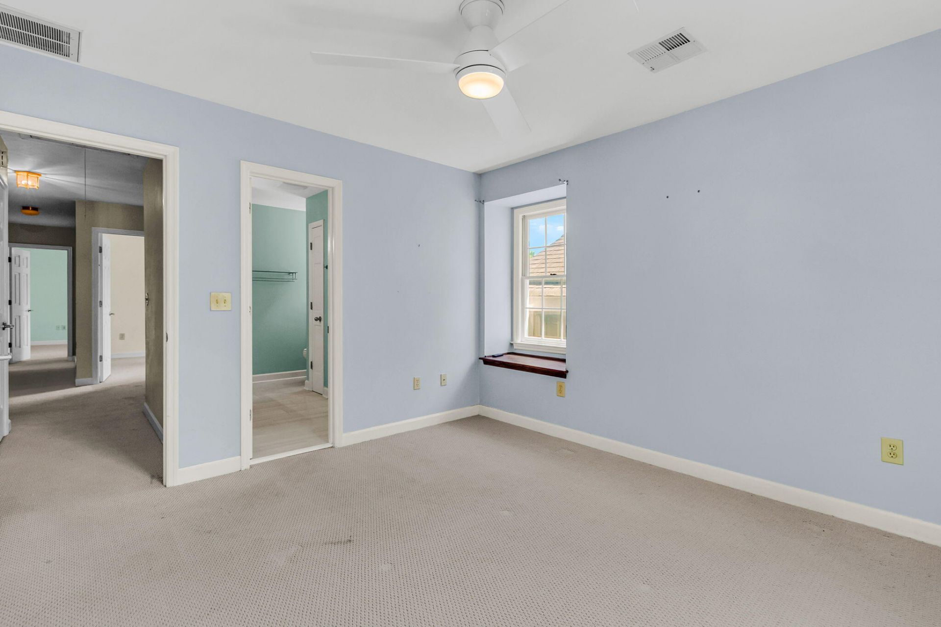 594 Heron Pointe Boulevard Photo 31