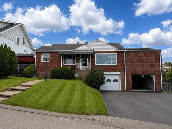 14 Hogsett St, Uniontown, PA 15401