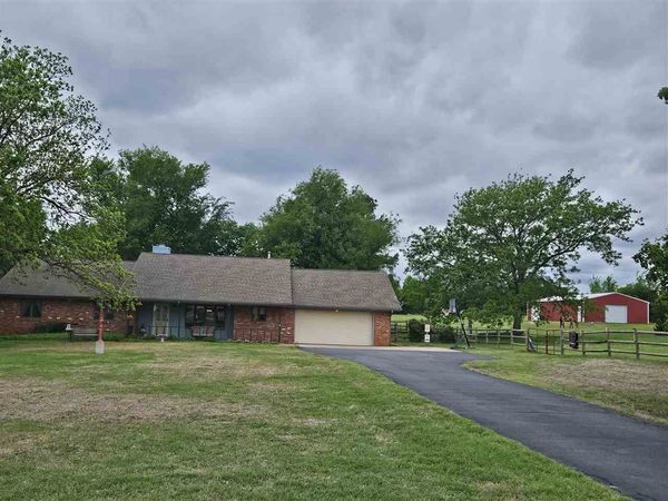 1714 S Prairie Road, Stillwater, OK 00000