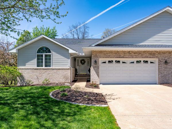 461 43rd Avenue Court , Unit 6, East Moline, IL 61244