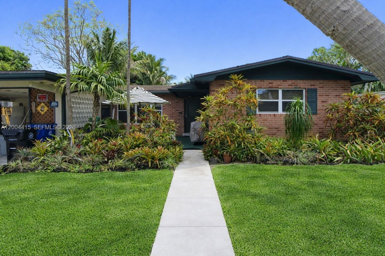 2048 SW 27th Ave, Fort Lauderdale, FL 33312 Photo