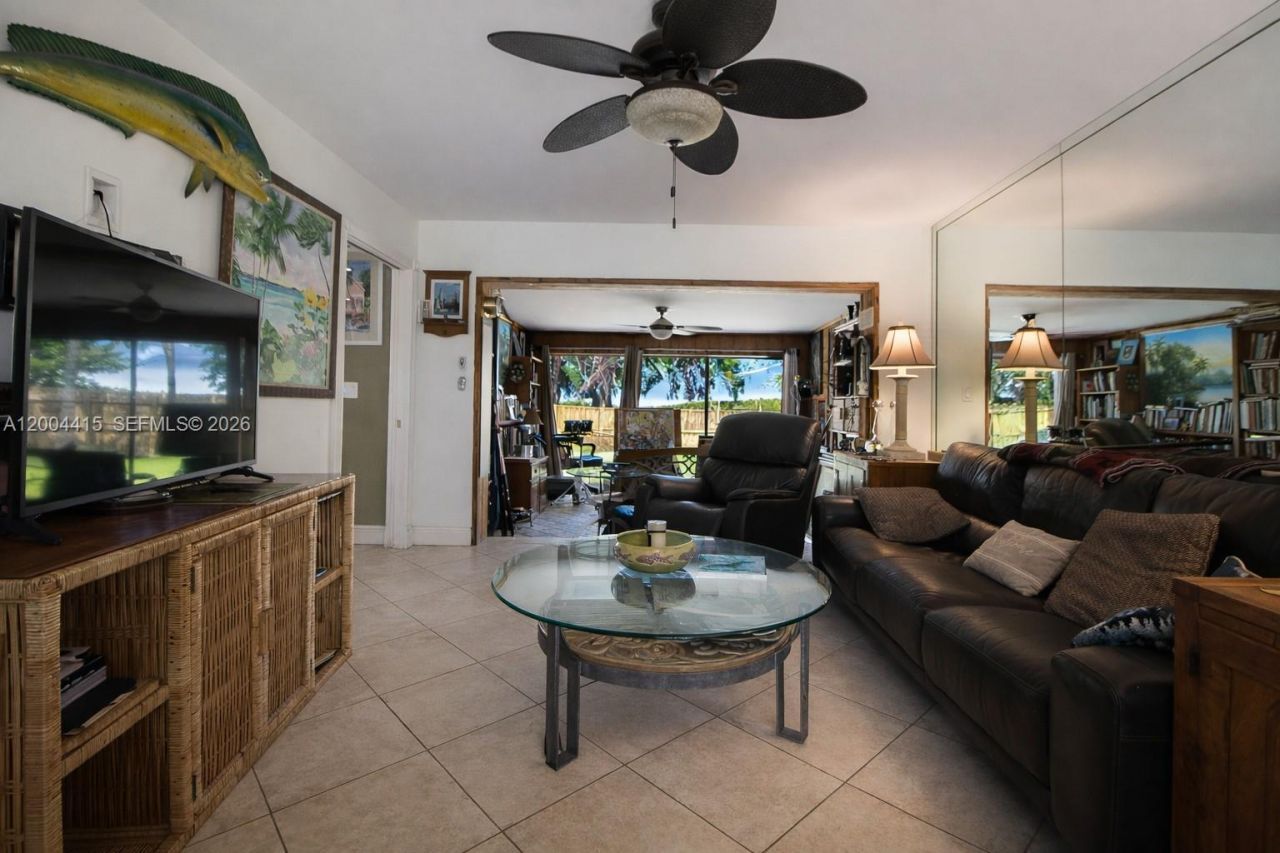 2048 SW 27th Ave, Fort Lauderdale, FL 33312 Photo