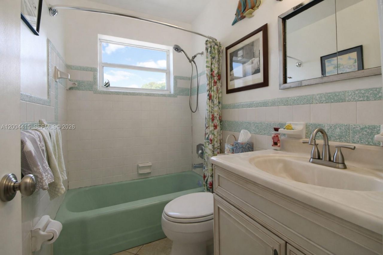 2048 SW 27th Ave, Fort Lauderdale, FL 33312 Photo