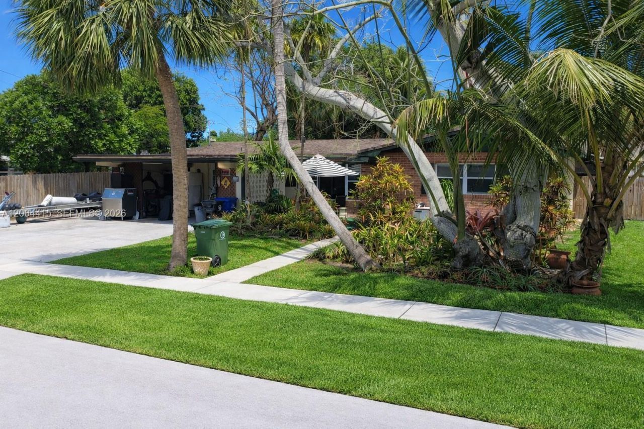 2048 SW 27th Ave, Fort Lauderdale, FL 33312 Photo