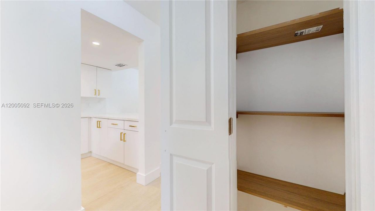 1333 E Hallandale Beach Blvd , Unit 326, Hallandale Beach, FL 33009 Photo