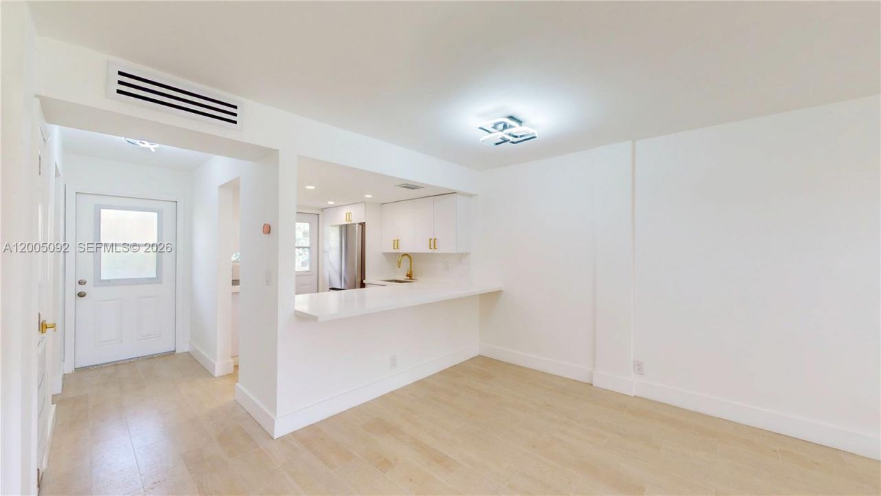 1333 E Hallandale Beach Blvd , Unit 326, Hallandale Beach, FL 33009 Photo